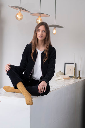 Blouson pour femme avec zip en velours côtelé bio certifié GOTS eco-responsable noir