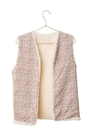 Gilet réversible sans manche en moumoute fausse fourrure veste de berger femme matière upcyclée écru caresse réversible éponge bouclette léopard rose poudre