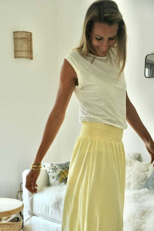 Jupe mi-longue femme fluide smock à la taille jupon smocké jersey de coton bio GOTS éco-responsable robe bustier robe de plage jaune paille