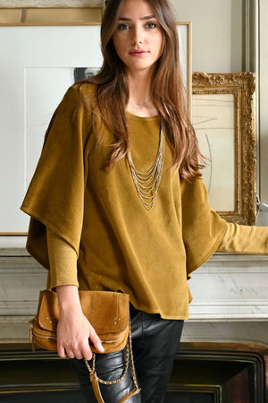 Pull cape manche chauve souris en velours bio certifié GOTS pour femme col rond évasé havane tabac marron