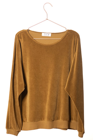 Pull pour femme manche chauve souris oversize col évasé, encolure bateau, col danseuse en velours lisse bio GOTS eco responsable havane tabac marron