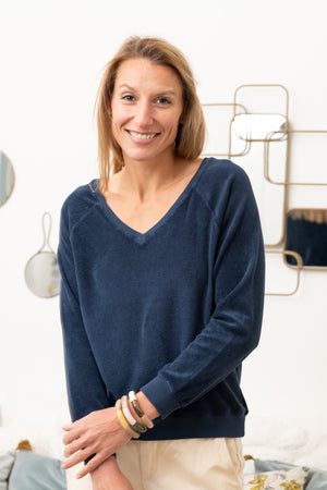 Sweat femme forme ajustée coton bio éco responsable et GOTS éponge bouclette col V bleu marine, bleu foncé