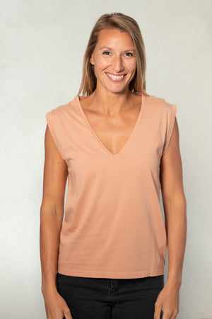 Tee shirt femme sans manche débardeur manche courte rock en coton jersey bio GOTS coupe droite, coupe ajustée, col V rose des sables, rose doux, rose corail, rose brun, rose