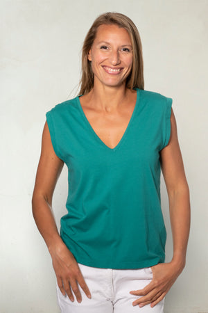 Tee shirt femme sans manche débardeur manche courte rock en coton jersey bio GOTS coupe droite, coupe ajustée, col V vert émeraude, vert intense, vert lumineux, vert canard,