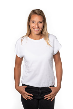 Tee shirt femme manche courte et volante forme droite, blousant et resserré en bas du corps coton bio GOTS, col rond blanc beige, blanc cassé, beige, écru, blanc pâle