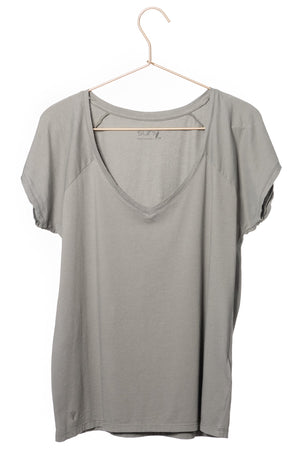 Tee shirt femme manche raglante courte, en coton bio GOTS éco responsable col V gris kaki, gris, kaki, vert doux, gris vert