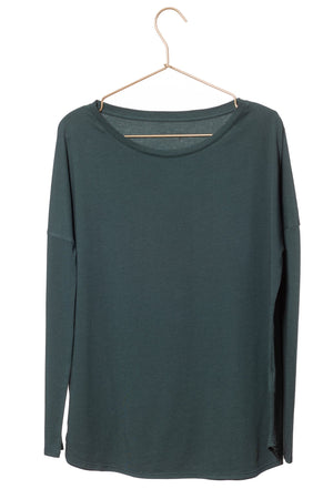 Tee shirt pour femme en coton bio GOTS eco responsable à manche longue, oversize, col rond évasé Extra suny vert foncé