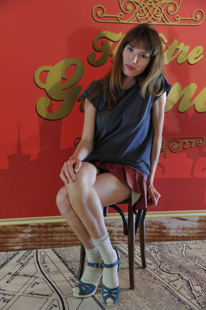 Tee shirt femme manche courte à revers forme droite ajustée col rond encolure ronde super Suny gris charbon anthracite gris foncé noir délavé en coton jersey bio GOTS et eco responsable