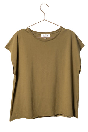 Tee shirt femme oversize col rond encolure ronde manche courte coupé bord franc pour un look rock en coton jersey bio GOTS et éco responsable vert bronze