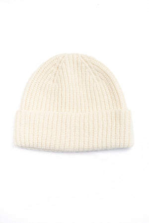 Bonnet Harper écru caresse en laine douce côtelée avec revers large, forme ajustée idéale – accessoire d’hiver unisexe Suny