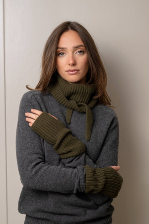 Mini écharpe JULES kaki vert en laine italienne upcyclée façon Sophie scarf Suny