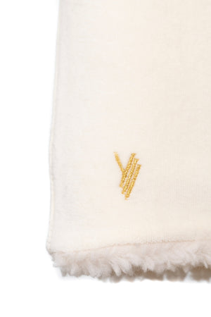 Look automne hiver avec le gilet sans manches Dakota Suny – coloris écru caresse