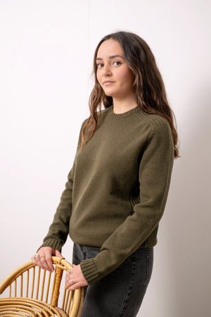 Pull JANE kaki vert femme en laine italienne upcyclée coupe droite ajustée Suny