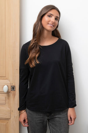 Tee-shirt oversize EXTRA SUNY col rond noir manches longues et resserrée en coton bio GOTS