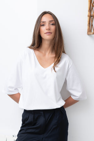 tee shirt basique femme en coton bio col V manche au coude blanc
