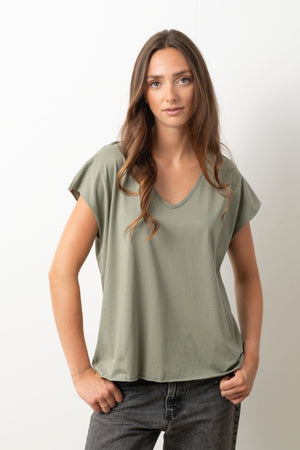 Tee shirt femme manche courte rock court et ample en coton bio GOTS éco responsable sans couture oversize col v gris kaki vert