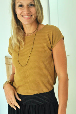 T shirt suny femme manche courte coupe droite uni coton bio col rond évasé certifié GOTS fabrication locale havane, tabac, marron