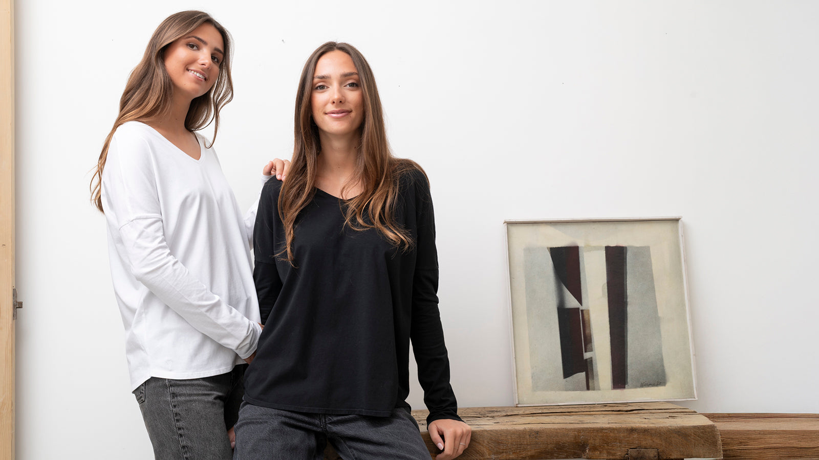 Tee-shirts unis femme en coton bio Suny – coupe droite ou oversize, confection éthique au Portugal, disponibles en plusieurs couleurs douces et intemporelles