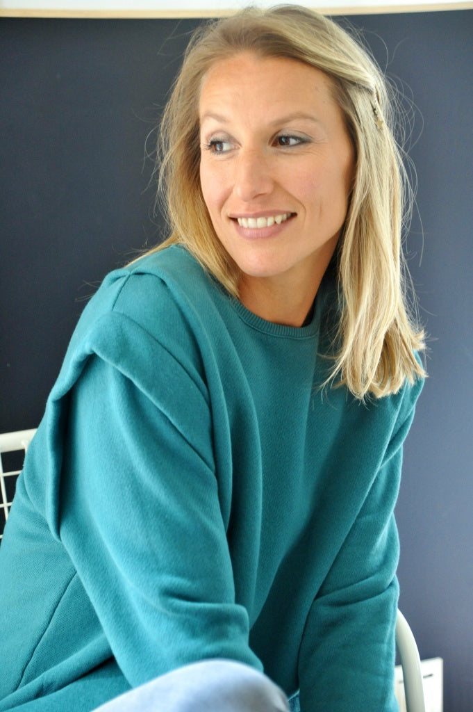 Britt sweat shirt teint en pièce écologique épaulette femme éthique vert pin