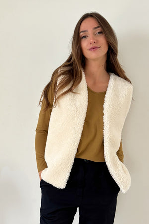  Gilet réversible sans manche en moumoute fausse fourrure veste de berger femme matière upcyclée écru caresse réversible éponge bouclette léopard rose poudre