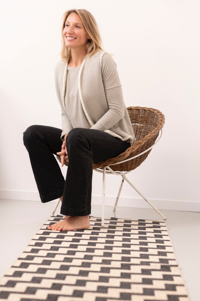 T shirt femme col rond evase manche longue coton upcyclé forme oversize jacquard kaki vert et gilet reversible dakota