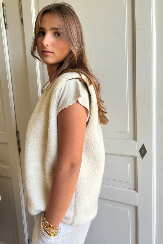  Gilet réversible sans manche en moumoute fausse fourrure veste de berger femme matière upcyclée écru caresse réversible éponge bouclette léopard rose poudre