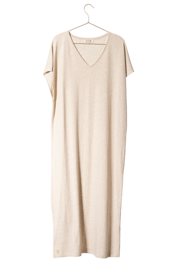 robe longue et fluide en lin et coton upcyclée avec ceinture col V manche courte écru fendue sur le côté
