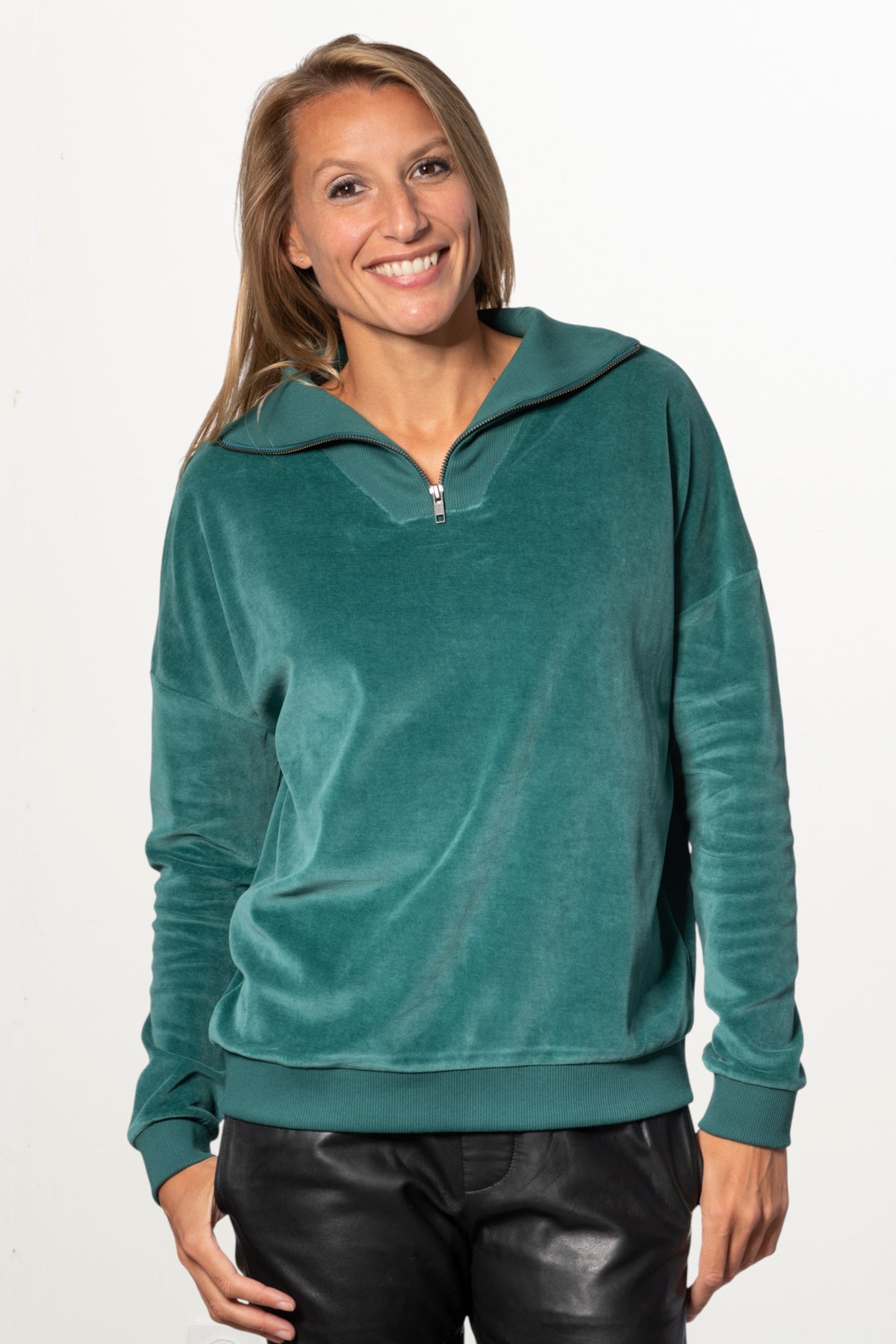 Suny pull camionneur col zippé montant femme velours lisse biologique GOTS vert pin