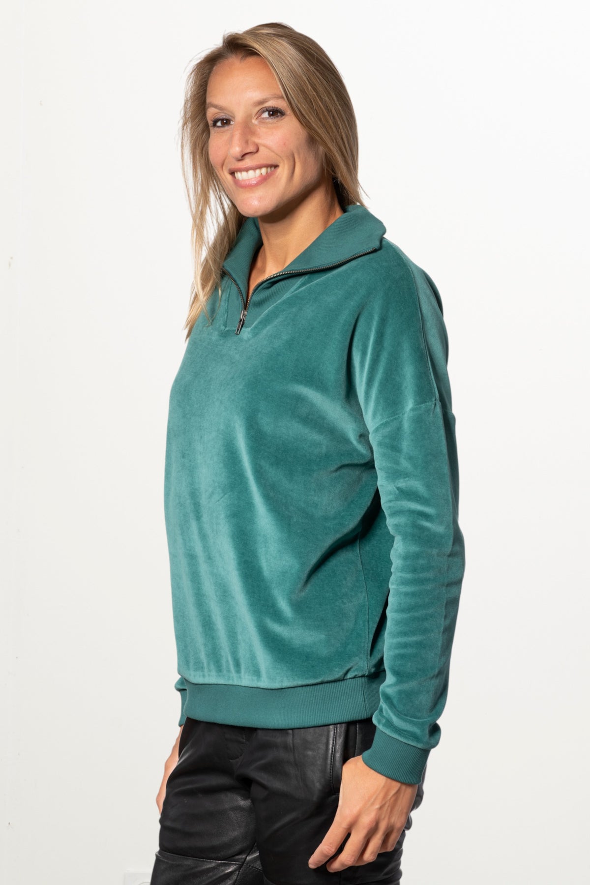 Suny pull camionneur col zippé montant femme velours lisse biologique GOTS vert pin