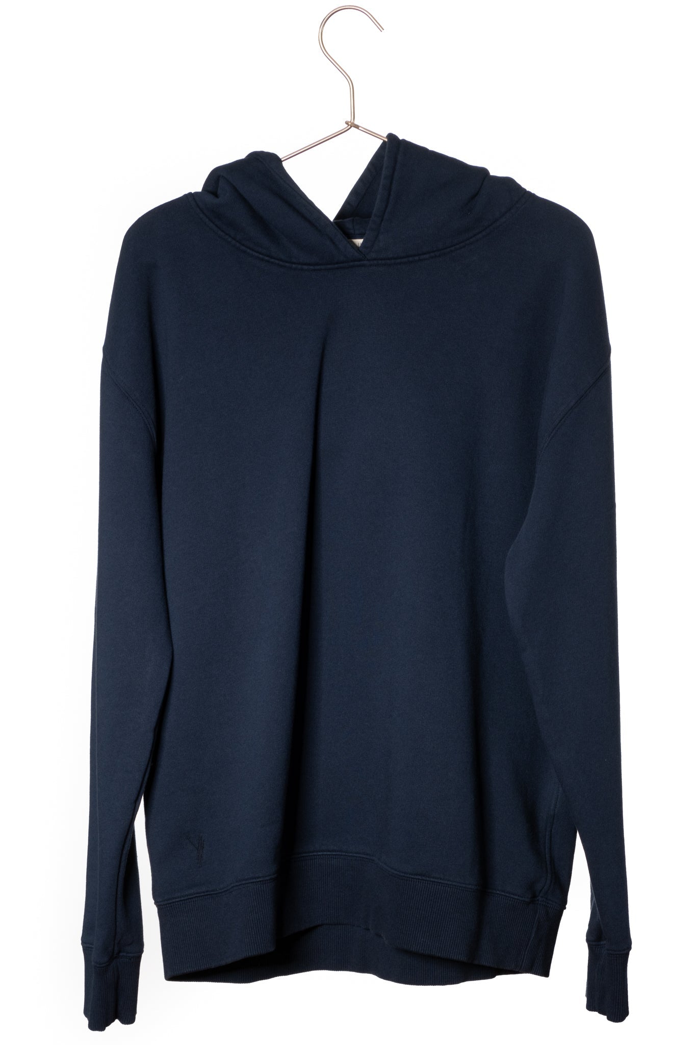 Sweat shirt basique homme coupe droite manche longue et bord-côte aux poignets et bas de corps capuche coton biologique certifié GOTS molleton bleu marine, bleu foncé