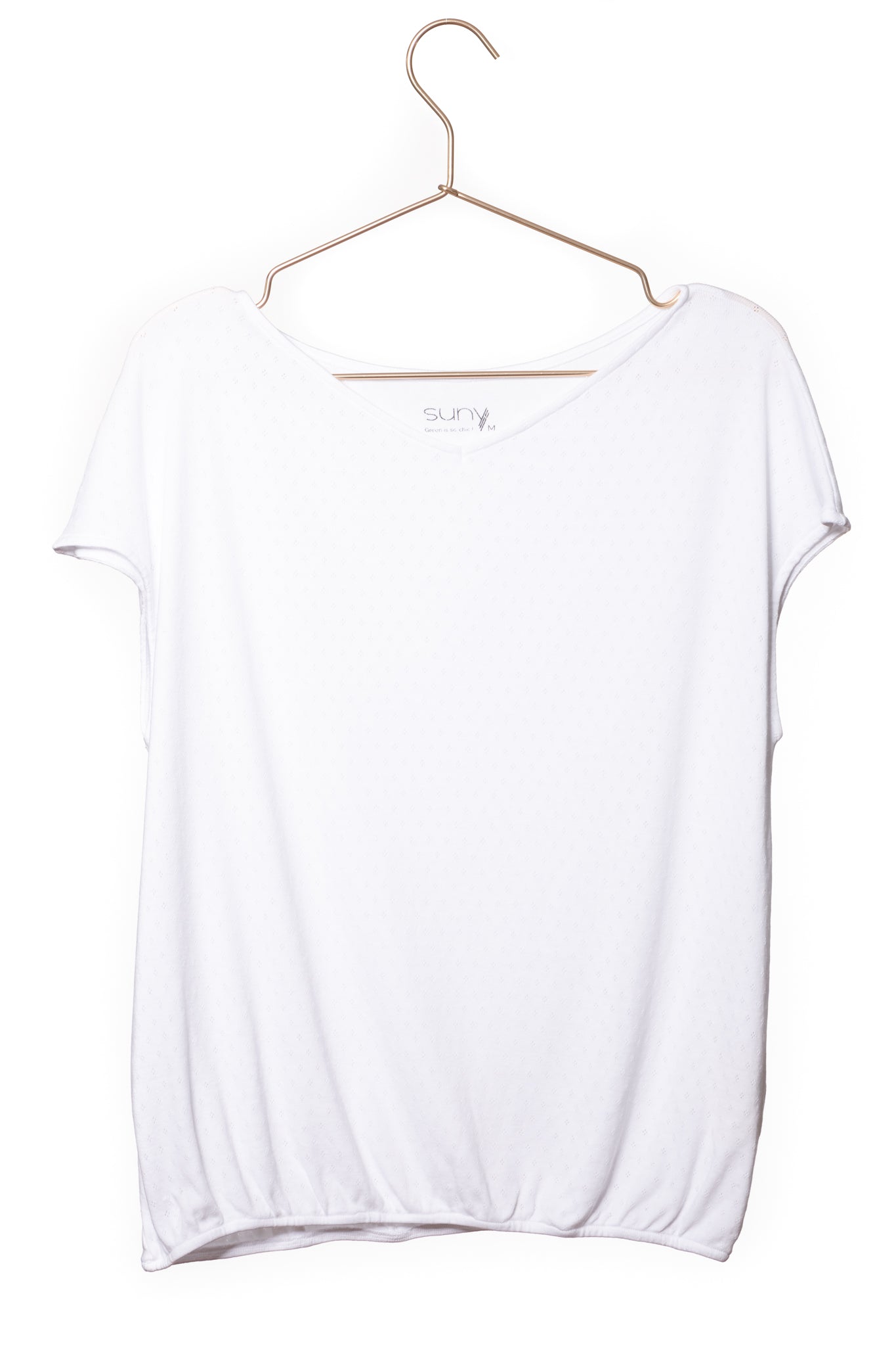 Tee shirt femme manche courte forme droite, blousant et resserré en bas de corps, matière douce en coton bio et GOTS ajourée col V blanc beige, blanc cassé, beige, écru, blanc pâle