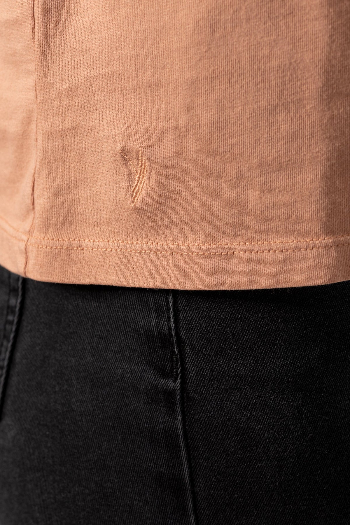 Tee shirt femme manche raglante courte, en coton bio GOTS éco responsable col V rose des sables, rose doux, rose corail, rose brun, rose orange, vieux rose, rose ancien, rose beige, rose caramel