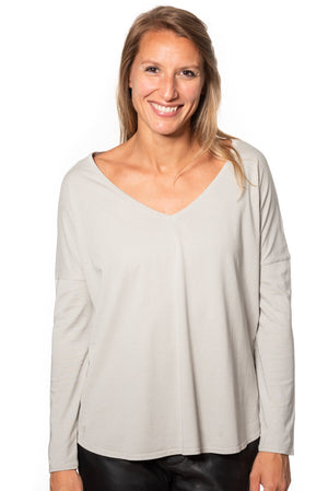 Tee shirt pour femme en coton bio GOTS eco responsable à manche longue, oversize, col V Extra suny gris clair, vert sauge
