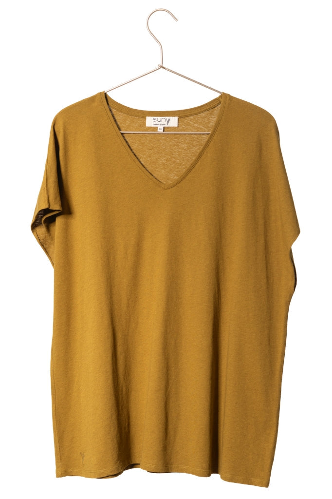 Tee shirt vert bronze en lin et coton upcycle femme oversize encolure V ELOISE suny