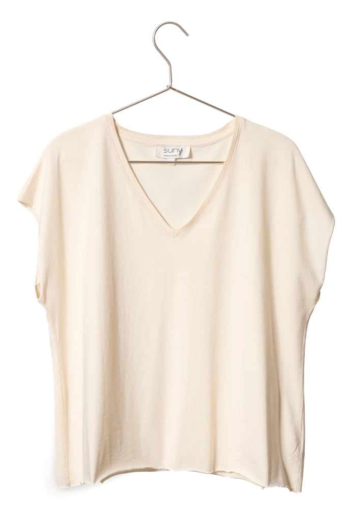 Tee shirt femme manche courte rock court et ample en coton bio GOTS éco responsable sans couture oversize col v beurre frais écru blanc cassé