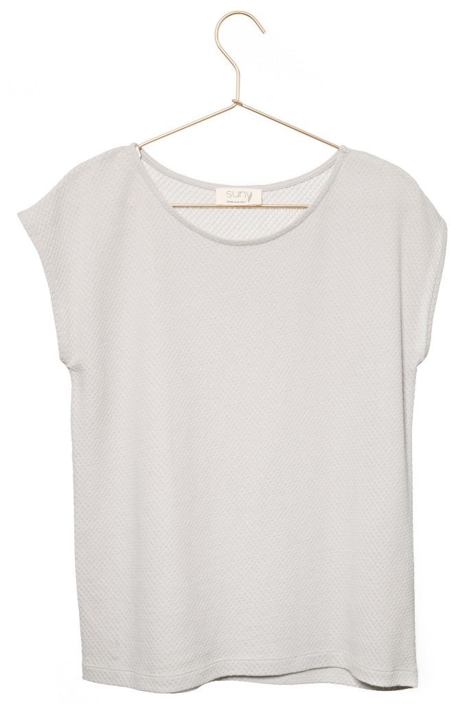 T shirt suny femme manche courte coupe droite uni coton bio col rond évasé certifié GOTS fabrication locale gris clair, gris doux, gris perle, gris souris