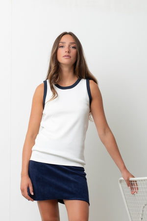 Jupe mini gilda et Débardeur Gisèle bicolore crème fouettée et bleu marine Suny en coton bio GOTS, maille côtelée 2x2
