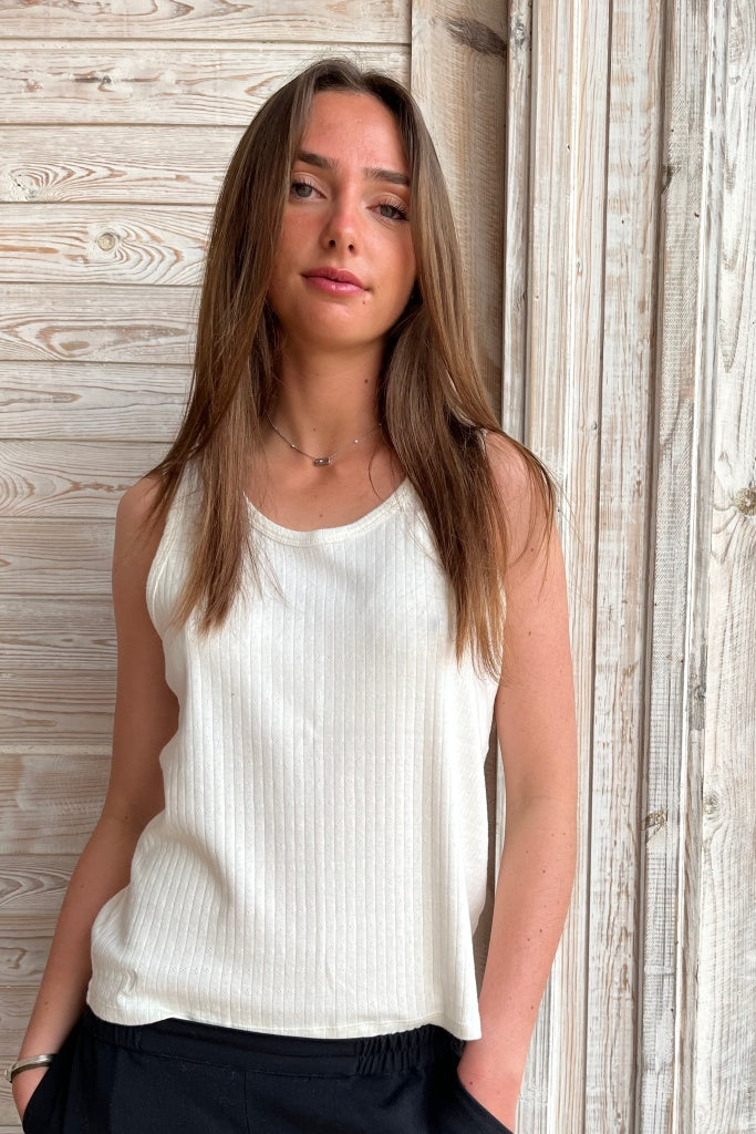 Débardeur suny col rond en coton biologique pour femme fabrication locale et certifiée GOTS blanc cassé