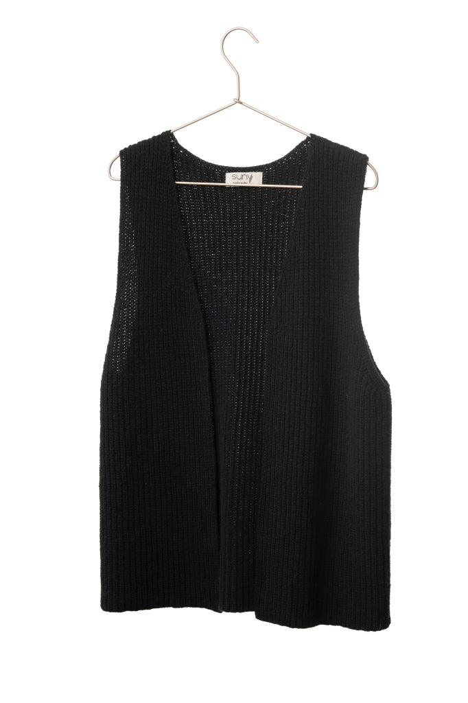 Gilet HEIDI noir noir – en laine upcyclée, à côtés. écoresponsable