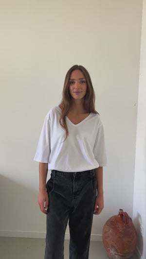 tee shirt basique femme en coton bio col V manche au coude blanc