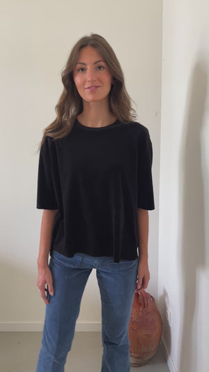 Tee-shirt HERMINE en velours noir très noir – coton bio, coupe ample