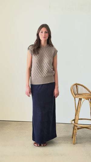 vidéo Pull Ingrid taupe Suny en coton bio ajouré porté 