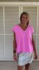 Tee shirt femme manche courte rock court et ample en coton bio GOTS éco responsable sans couture oversize col v rose fluo