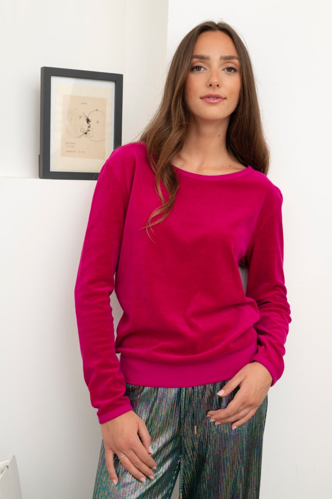 Pull Georgia en velours bio rose fuchsia – col danseuse, coupe féminine et confortable