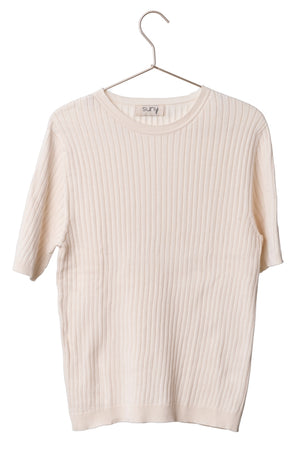 Pull femme Ines écru caresse en coton, coupe droite près du corps, col rond