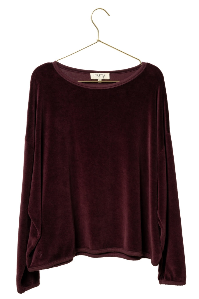 Pull ELSA bordeaux en velours bio GOTS femme col rond oversize porté Suny