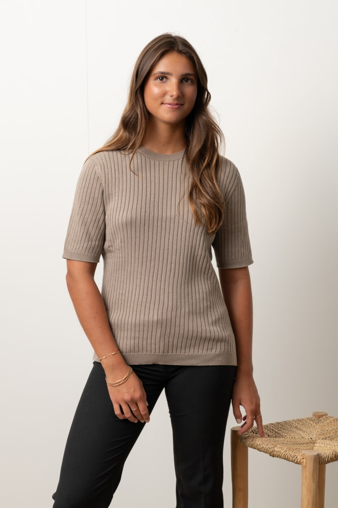 Pull Ines taupe Suny en maille côtelée coton