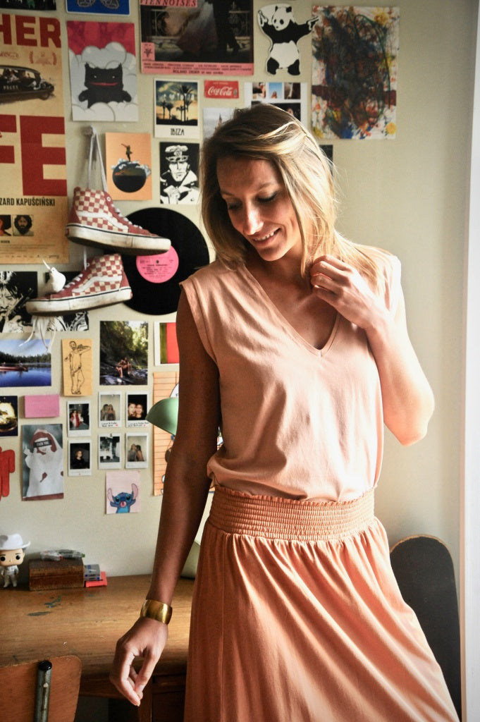 Tee shirt femme sans manche débardeur manche courte rock en coton jersey bio GOTS coupe droite, coupe ajustée, col V rose des sables, rose doux, rose corail, rose brun, rose 