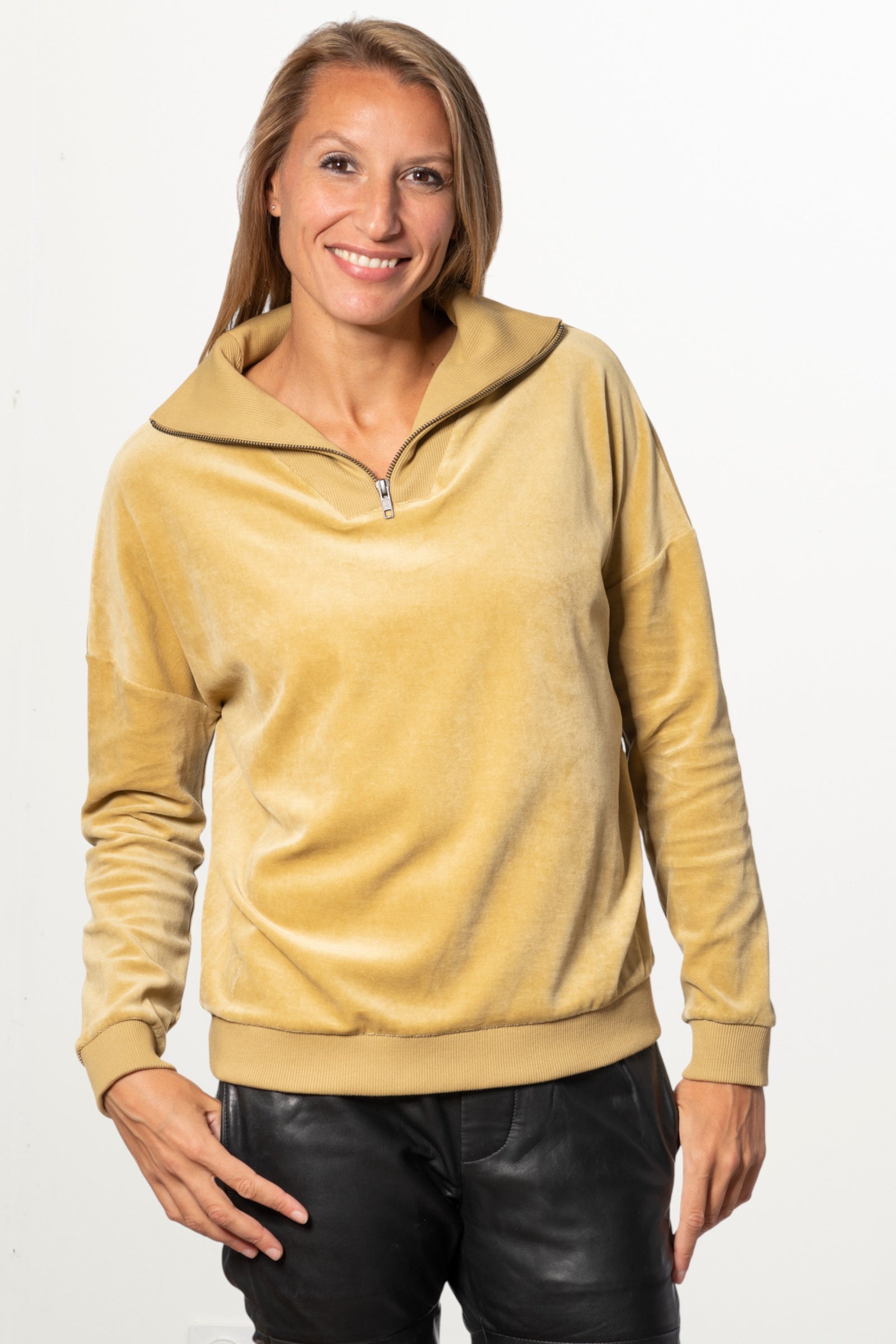 Suny pull camionneur col zippé montant femme velours lisse biologique GOTS bronze terre