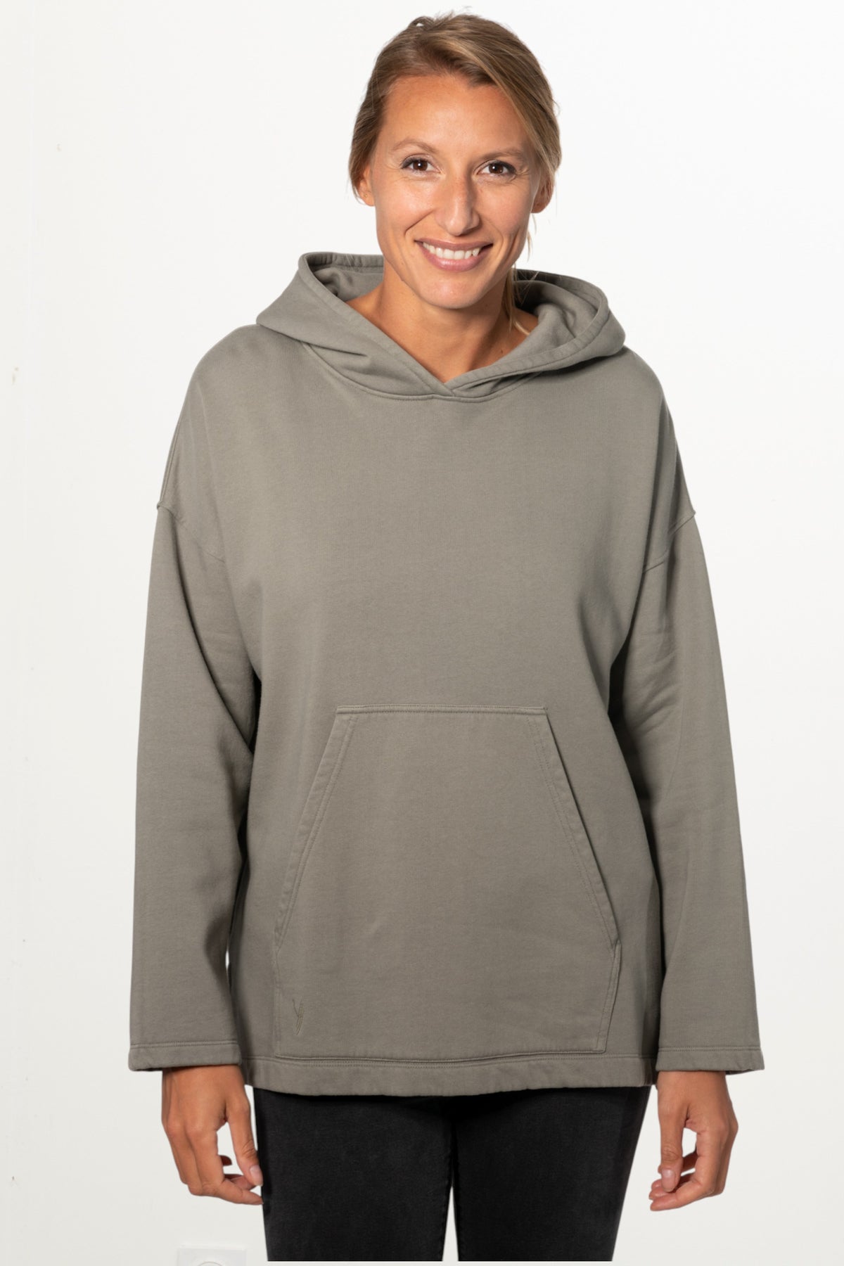 Sweat capuche femme coton bio certifié GOTS hoodie en molleton bio oversize vareuse gris kaki, gris, kaki, vert doux, gris vert